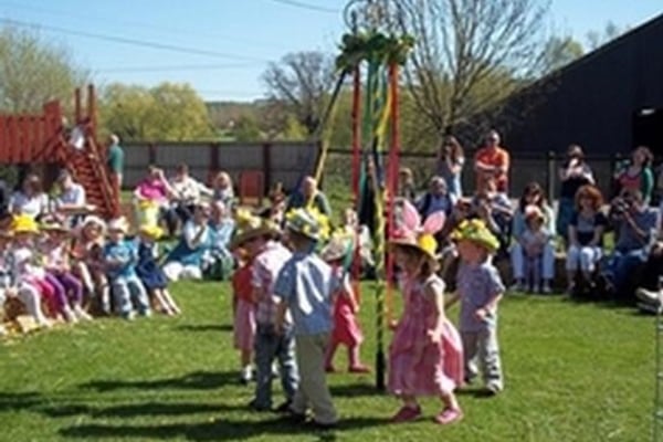 Buttercups Kindergarten, Sprays Farm