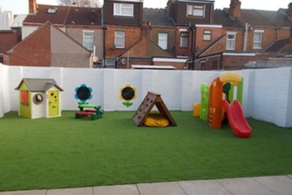 George Eliot Kindergarten, 7 George Eliot Road