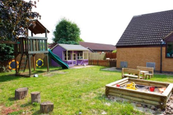 Clarence House Grantham, 70 Barrowby Gate