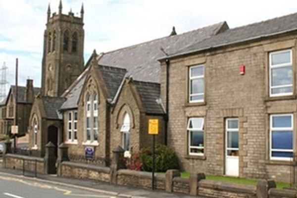 Saddleworth Stars Private Nursery, 1193 Huddersfield Road