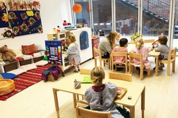 Pangbourne House Montessori School, 2 Pangbourne Avenue