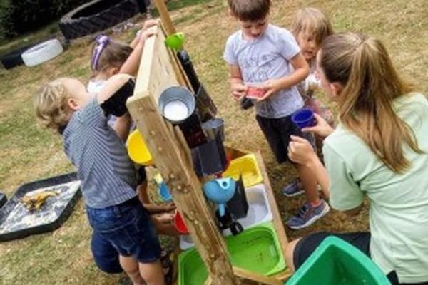 Little Larks Day Nursery, Low Green