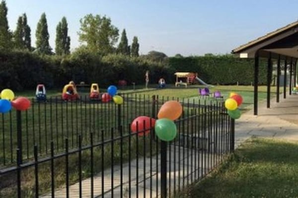 English Russian Nursery Vishenka, 137 A St Mark's Road