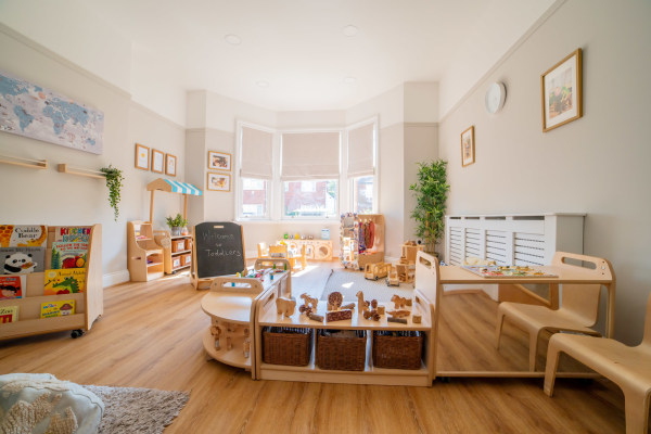 Thornhill Day Nursery & Pre-school, 10 Thornhill Road