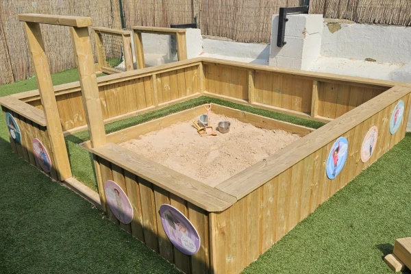 Partou Little People Day Nursery & Pre-school, Burnley