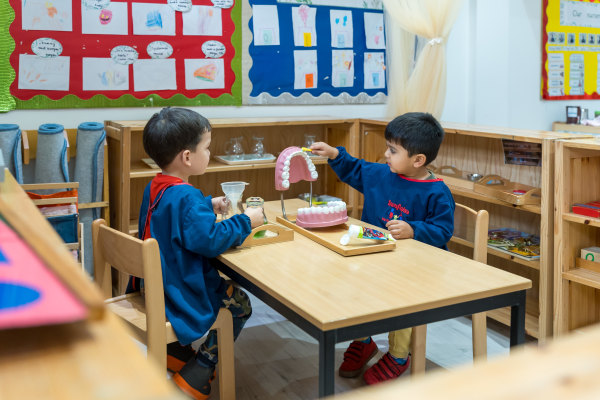 Snowflakes Day Nursery & Montessori UB2 4XD