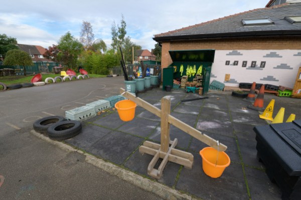 Little Owls Nursery Two Willows, Cardinal Square