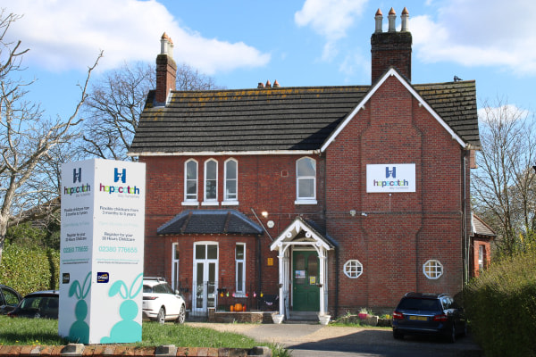 Hopscotch Day Nursery Regents Park, The Manor