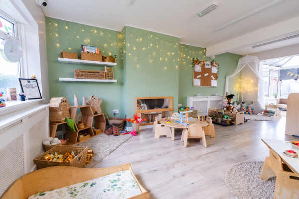 Oberlin Street Nursery OL4 3ET