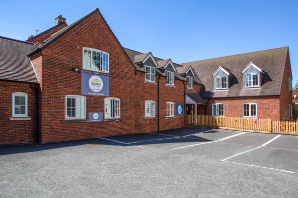 Sandhills Day Nursery Wombourne, Yew Tree Court