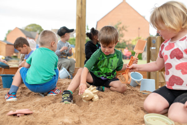 Kiddi Caru Day Nursery Northampton, Grange Park NN4 5DW