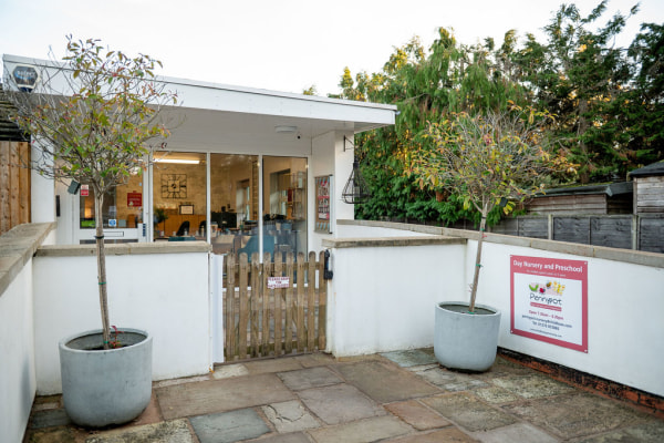 Pennypot Day Nursery (Chobham), Pennypot Lane
