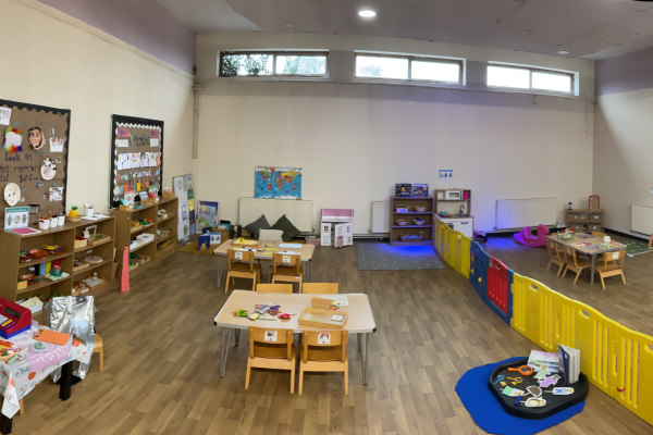 Apple Tree Montessori Nursery - Harrow Weald HA3 7HE
