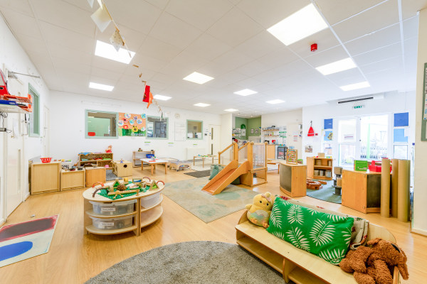 Play Away Day Nursery - Totton, 43 High Street