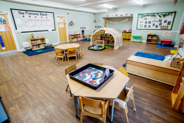 Busy Bees Cheadle Hulme, Councillor Lane