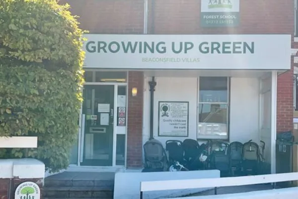 Growing Up Green, Brighton
