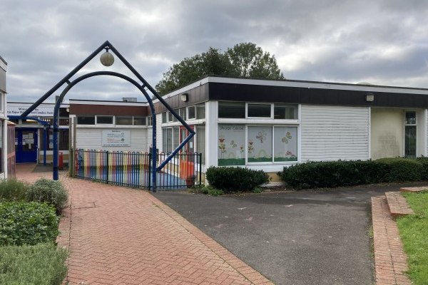 Girls & Boys Nursery Sharps Copse, Sharps Copse Childrens Centre
