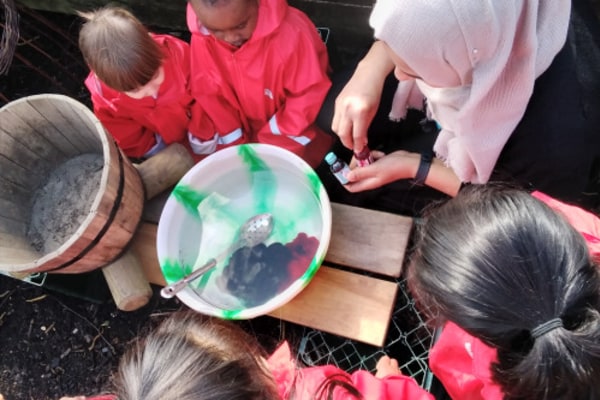 Woodroyd Nursery, Woodroyd Road