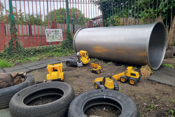 1st Safari - Genesis (Rochdale), Rochdale, Greater Manchester