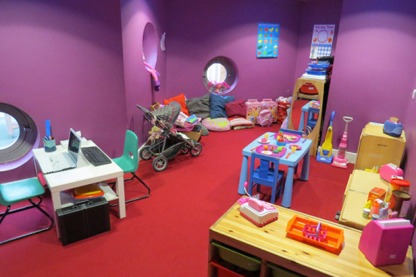 Gingerbread Corner, Grenaby Avenue