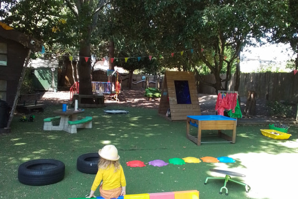 Elm Park Nursery SW4 8JR