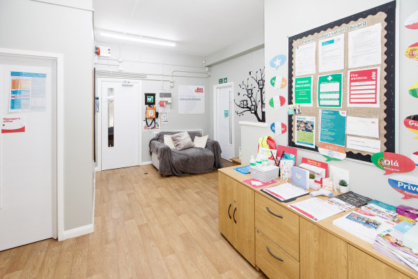 Busy Bees Ealing Northfields, 283-287 Windmill Road