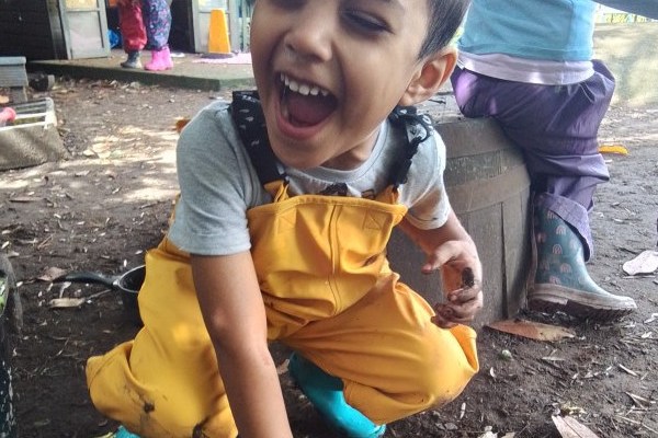 Buttercups at Isleworth TW7 7EU