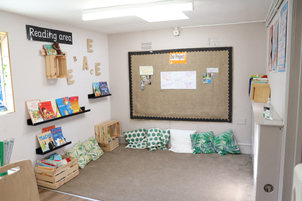 Magic Roundabout Nursery Walthamstow E17 4HU