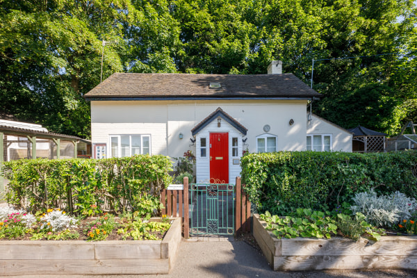 Hallfield School Nursery, Church Road