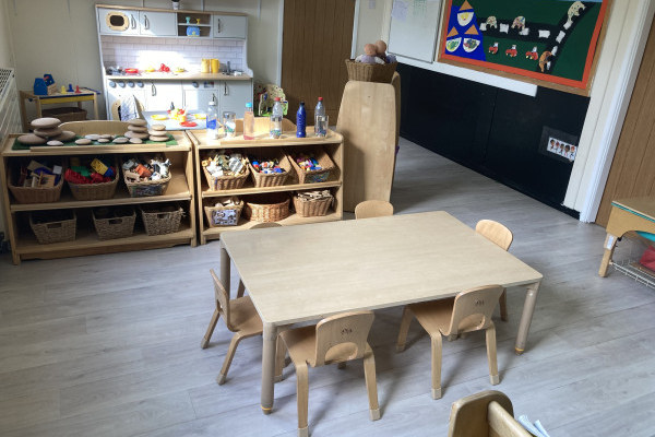 Howley Grange Kindergarten B62 0HS