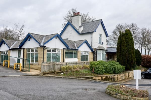 Busy Bees Leeds Farsley, Ings Cottage