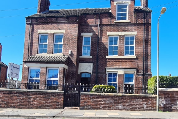 New Moon Nursery, Castleford, 25 Barnes Road