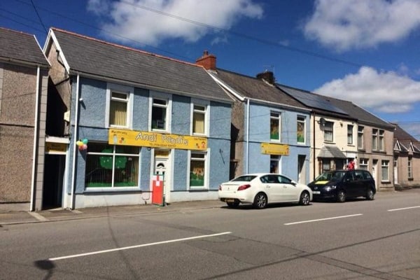 Andi Pandi's Day Nursery, 15-17 Station Road