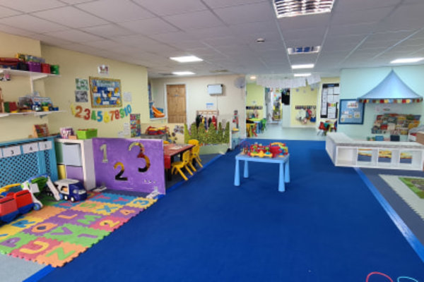 Parkside View Nursery NW9 7EU