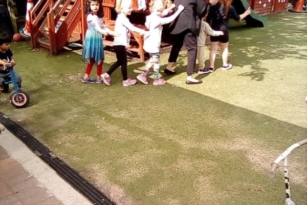 Shining Stars Pre-School PE1 4EZ