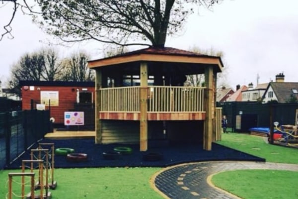 The Chase Nursery Holland Park, Holland Park Primary School