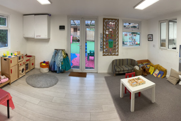 Apple Tree Montessori Nursery - Stanmore, 123 Uxbridge Road