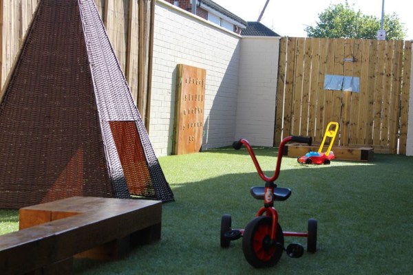 Sunflower Stalybridge SK15 1SE