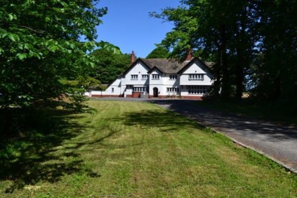 Gelston Manor Day Nursery, Dawson Lane