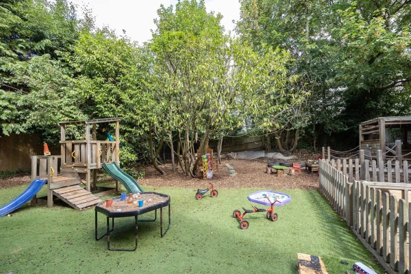 Happy Days Nursery & Pre-School - Tunbridge Wells, Tunbridge Wells