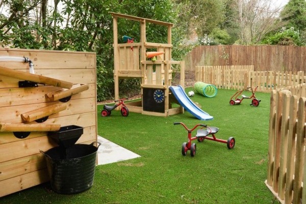 Junior's Day Nursery Tunbridge Wells, 6 Clanricarde Gardens