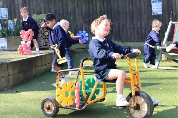 The Beacon School Nursery, Boys Aged 3-4 HP6 5PF