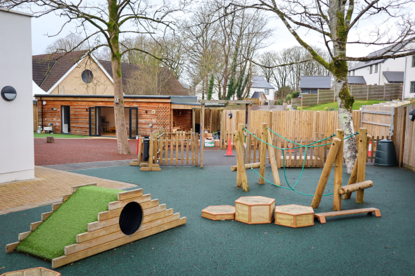 Red Bus Nursery & Pre-School - Flax Bourton, Bristol, North Somerset