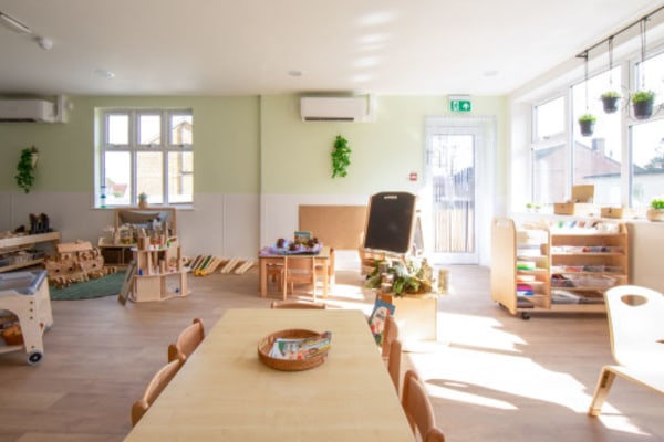 Bright Horizons Buckhurst Hill Day Nursery and Preschool, 82 Palmerston Road