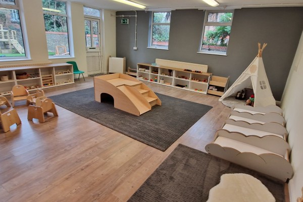 Highview Montessori Day Nursery, 71 East Barnet Road