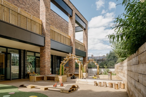 kinderzimmer Walthamstow Central, London