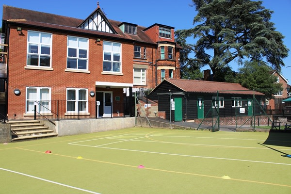 Oaklands School, 8 Albion Hill