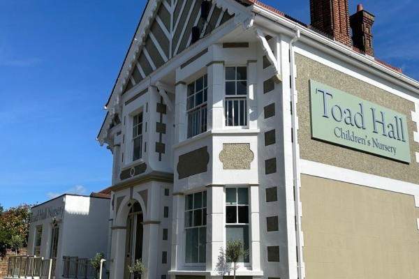 Toad Hall Nursery Crawley, 117 Ifield Road