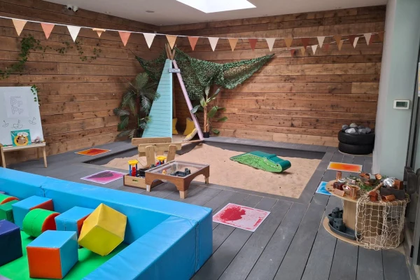 Kids Planet Somers House, Reigate