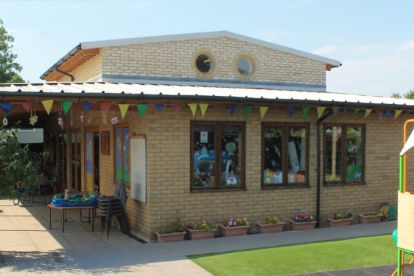 Busy Fingers Pre-School, Main Street